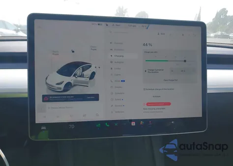 2022 Tesla Model 3 из США, поврежденный, VIN 5YJ3E1EB9NF337502